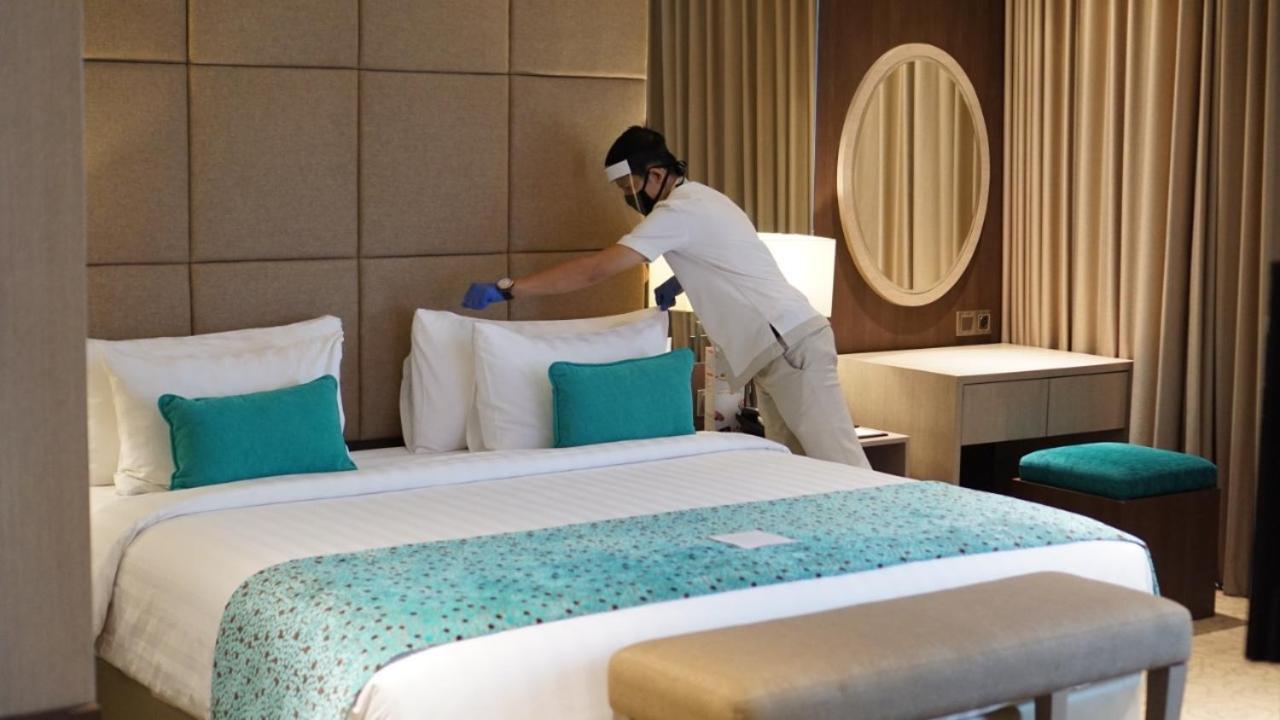 BW Luxury Hotel Джамби Екстериор снимка